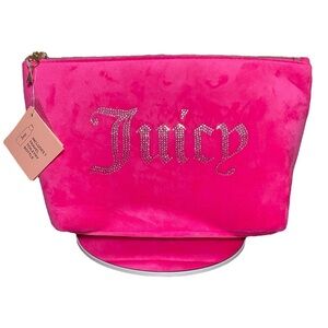 NWT-Juicy Couture-XL Cosmetic Bag (0140)